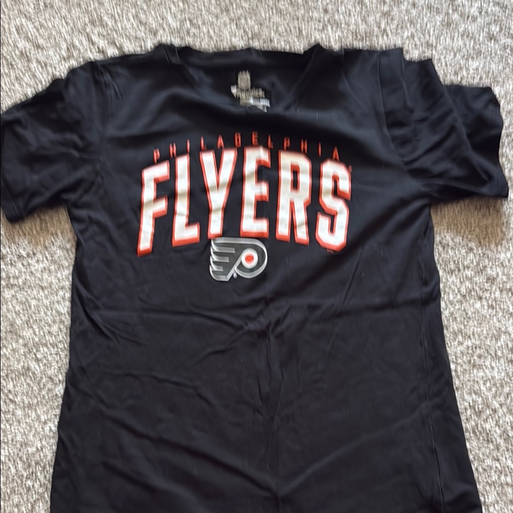 Fanatics Black orange Graphic Philadelphia Flyers T-Shirt size small